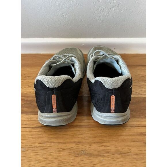 Altra Athletic Shoes in Light Gray and Black - Picture 4 of 8